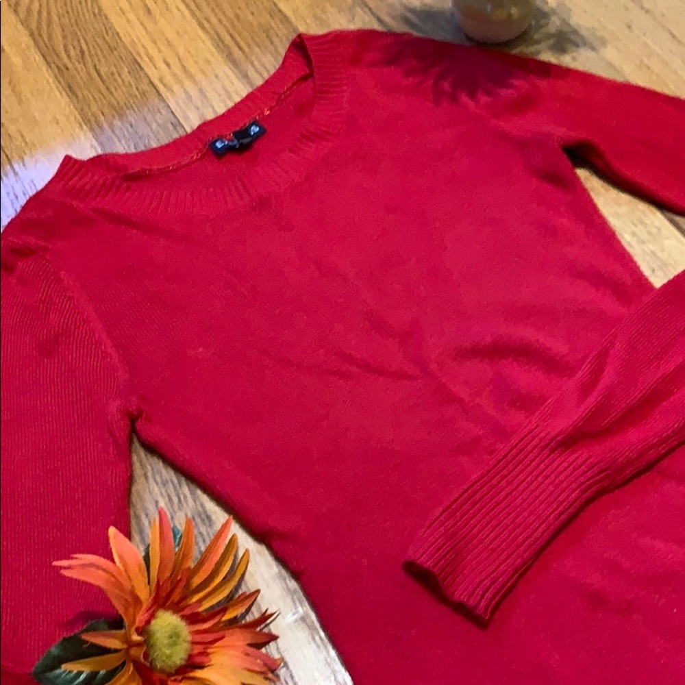 Express Red Sweater - Picture 4 of 10